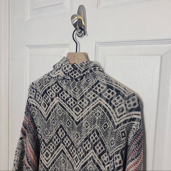 ✧･ﾟaztec patterned poncho - Picture 5 of 5